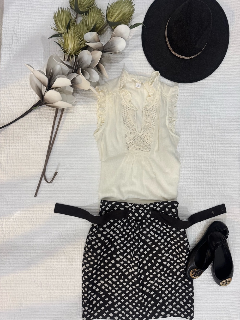 Tibi Black and White Printed Tie-Waist Pencil Skirt Size 2 W/ Zipper and Pockets